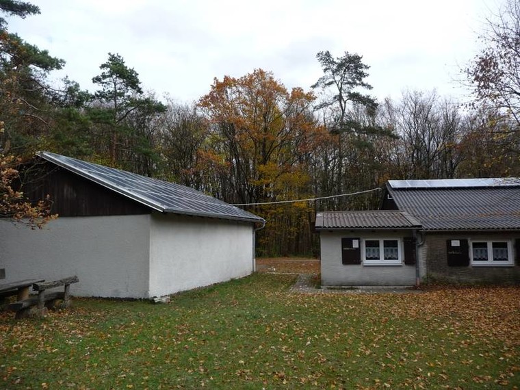 Solaranlage auf den Hallendächern Solaranlage auf den Hallendächern
